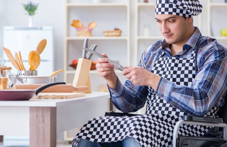 Les avantages d'une cuisine PMR adaptée : un espace de vie transformé