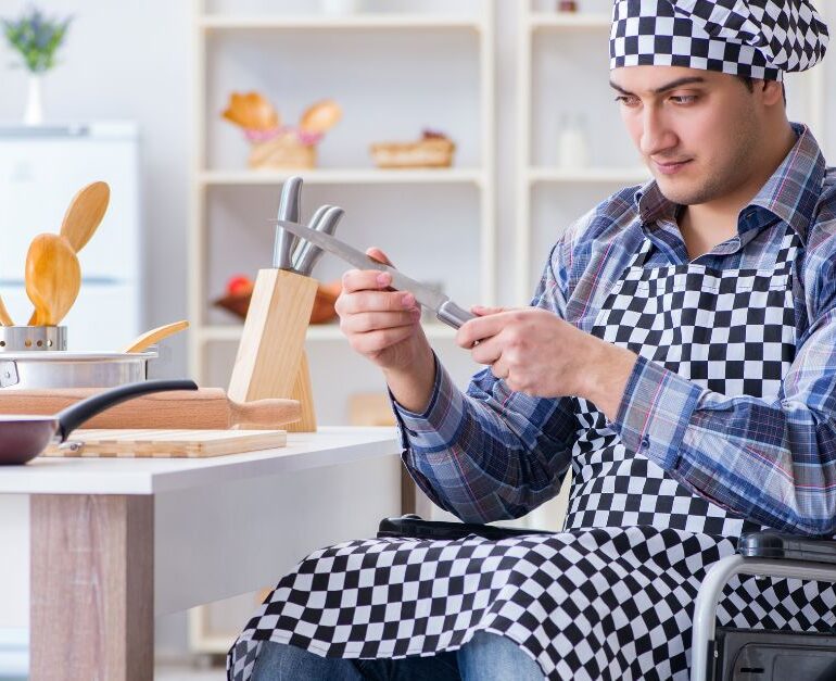 Les avantages d'une cuisine PMR adaptée : un espace de vie transformé